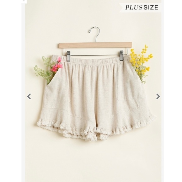Umgee NEW Women's Plus Size Linen Shorts Color: Oatmeal - Sizes: XL, 2XL, 3XL - Picture 1 of 8